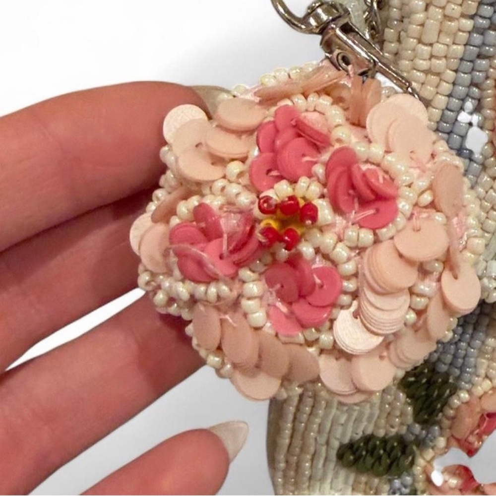 Viral Rose Flower Striped Beaded Bag NWT - Picture 6 of 8